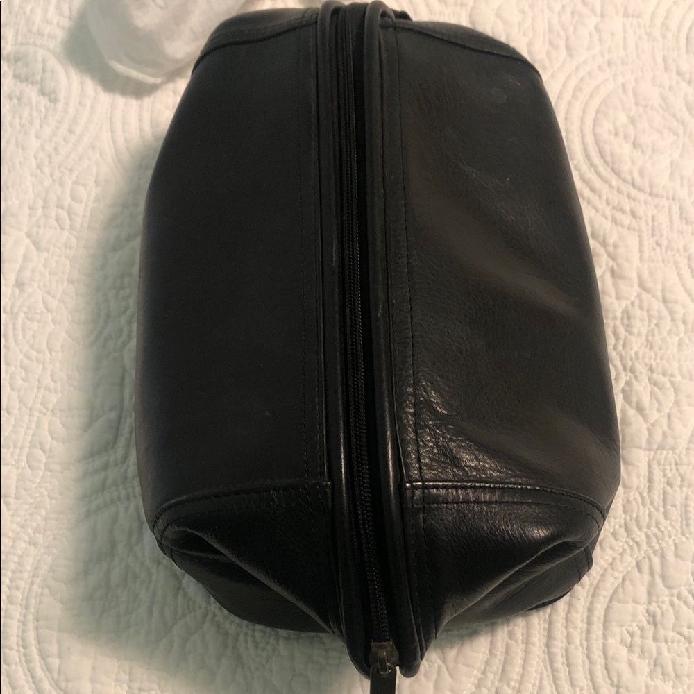 Black Leather Men's Dopp bag - Picture 1 of 3